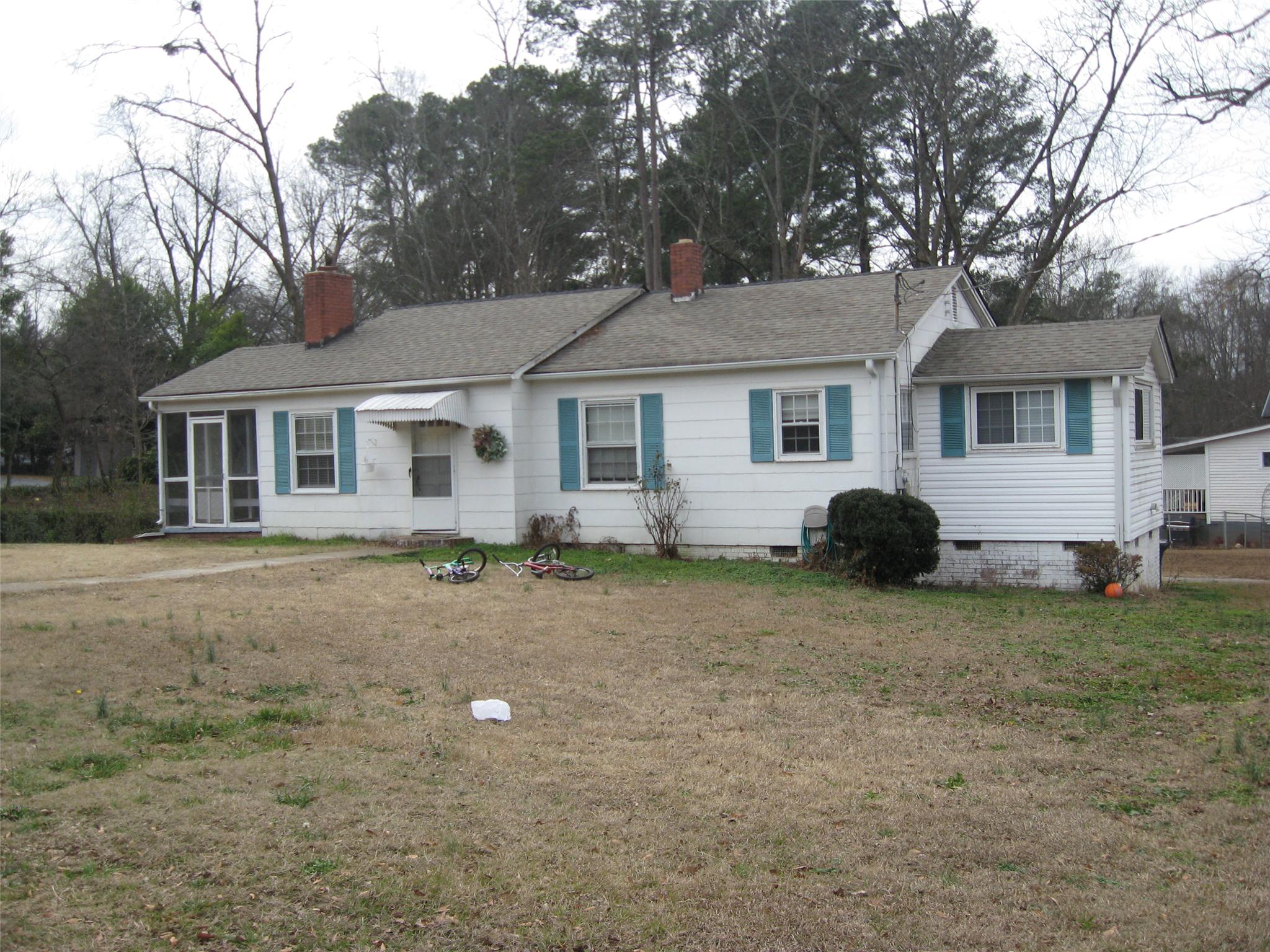 33 Cherry St, Royston, GA 30662 photo 1