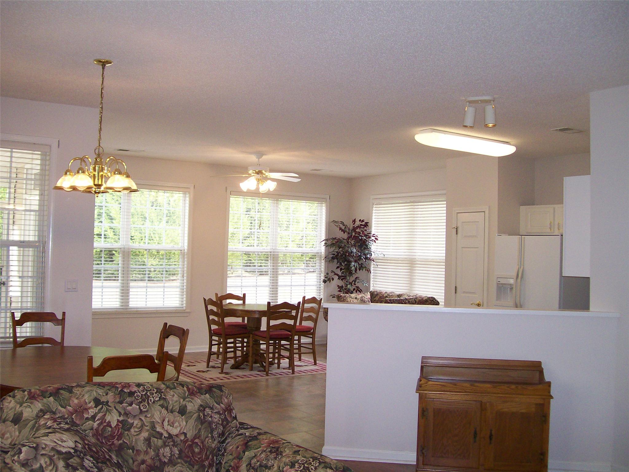 421 Falling Leaf Ct, Mcdonough, GA 30253 photo 4