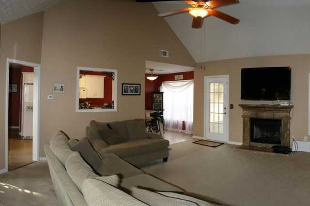 100 Eugene Ct, Jefferson, GA 30549 photo 4