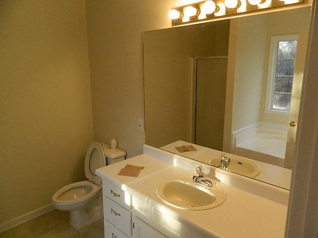 385 Five Oaks Dr, Covington, GA 30014 photo 5