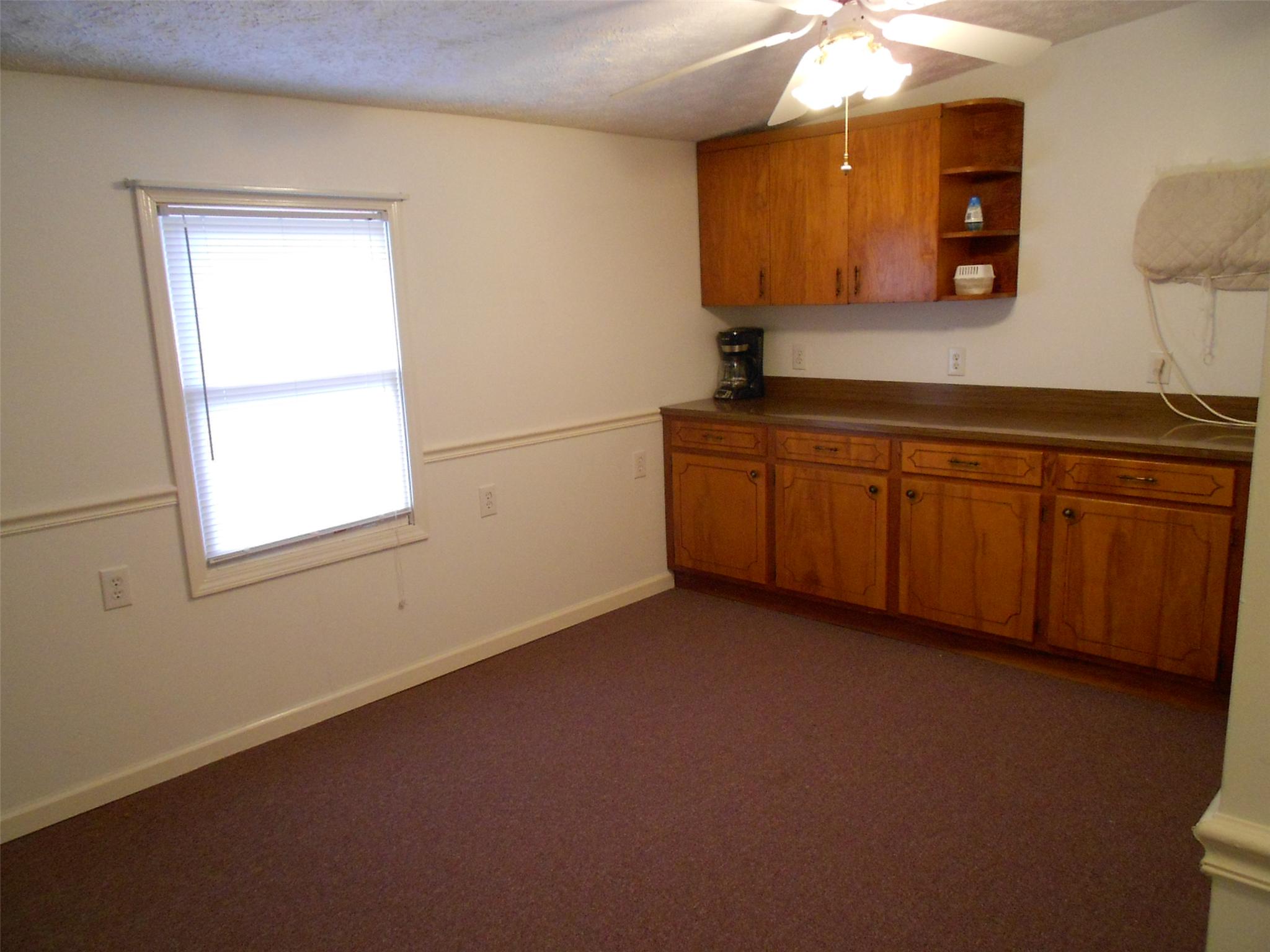 323 Spring St, Clarkesville, GA 30523 photo 22