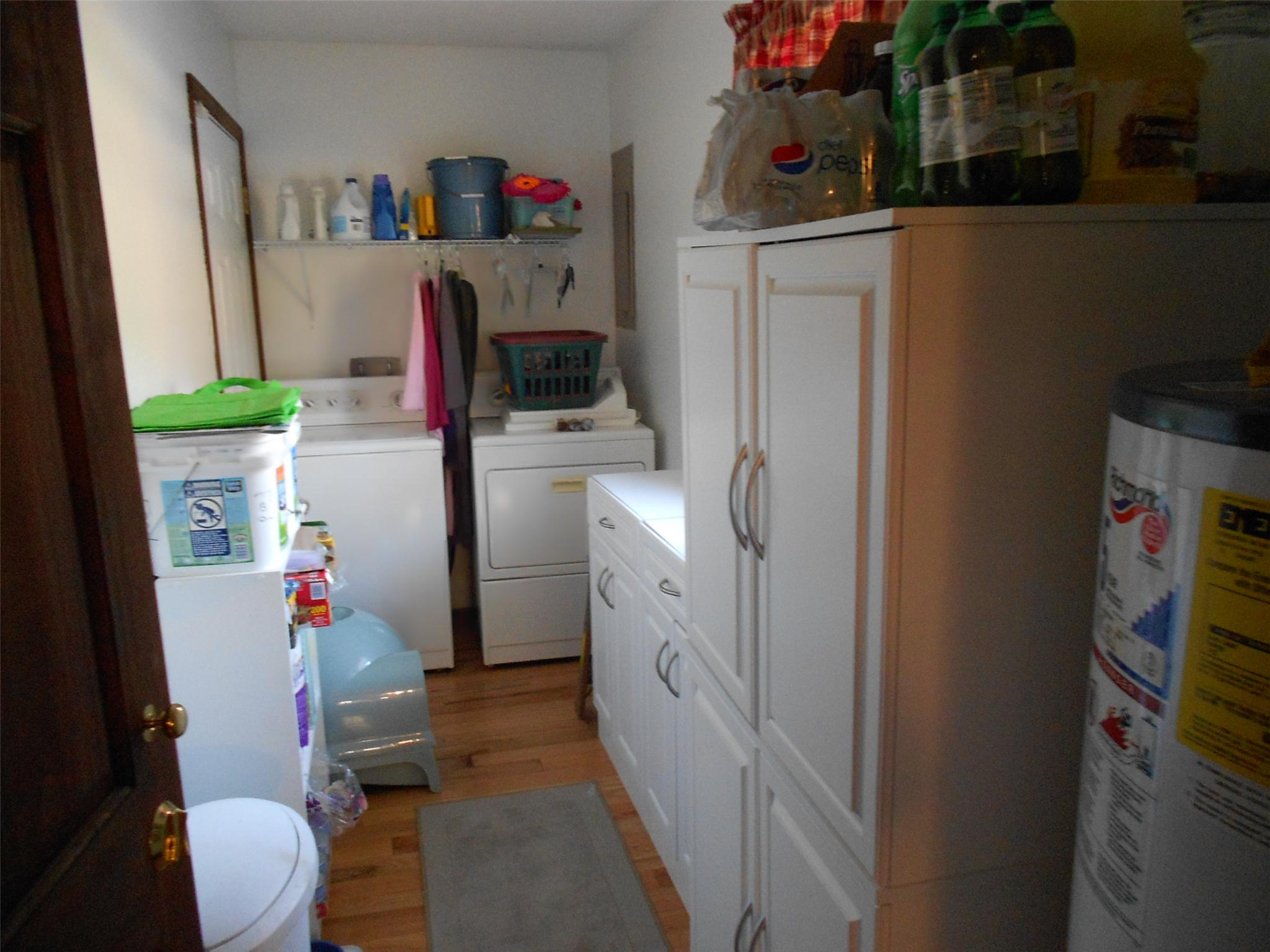 323 Spring St, Clarkesville, GA 30523 photo 11
