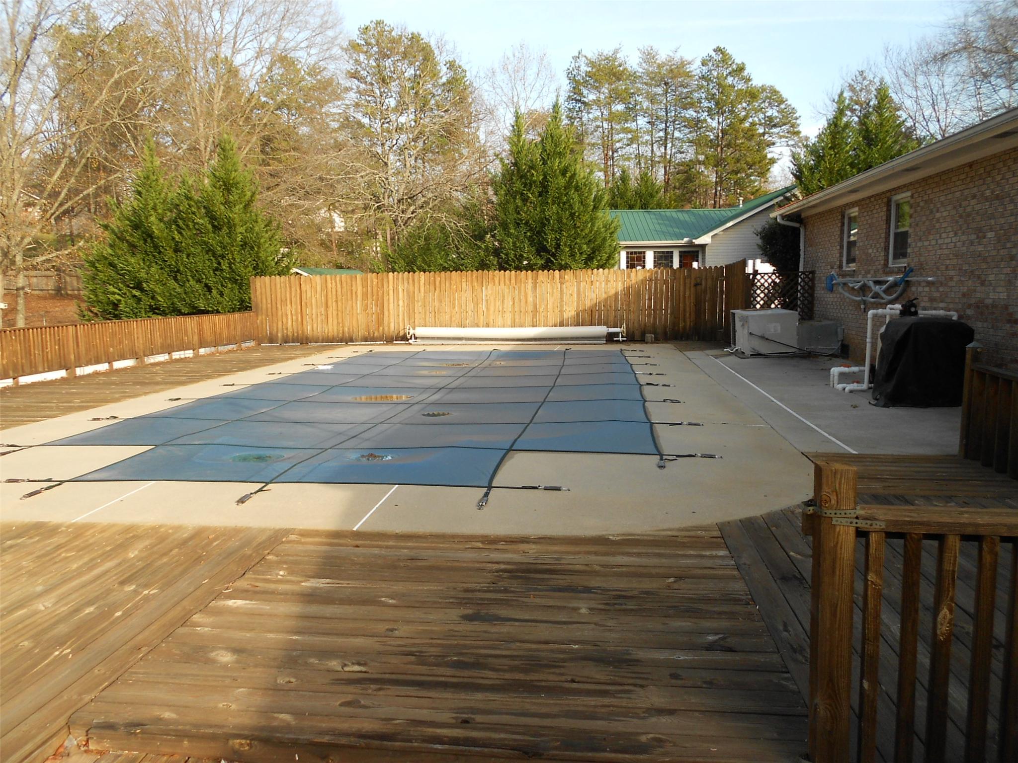 323 Spring St, Clarkesville, GA 30523 photo 21