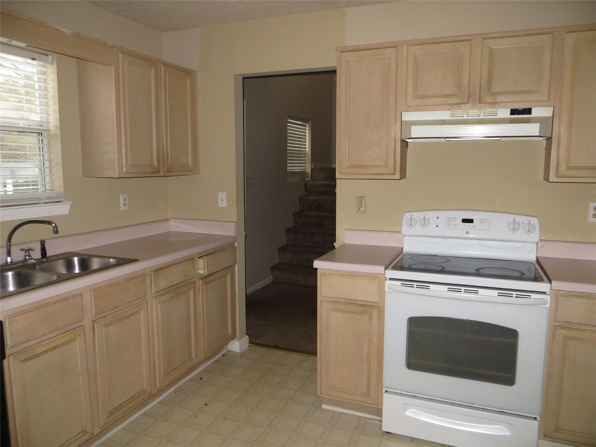 7032 Panda Rd, Austell, GA 30168 photo 2