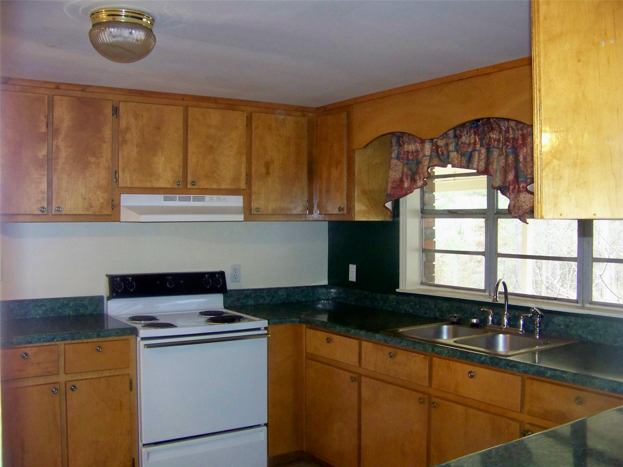 144 Old School, Lagrange, GA 30240 photo 3