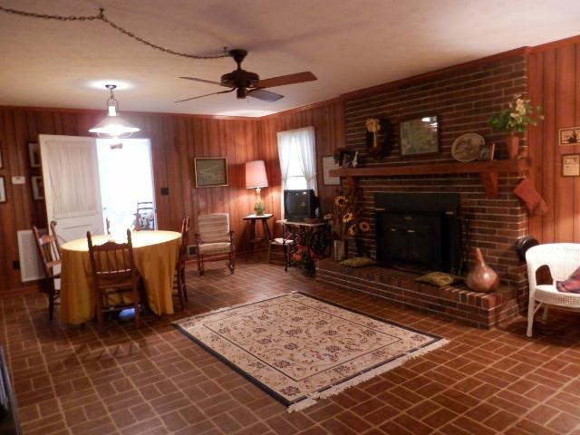 253 Garr Rd, Jackson, GA 30233 photo 2