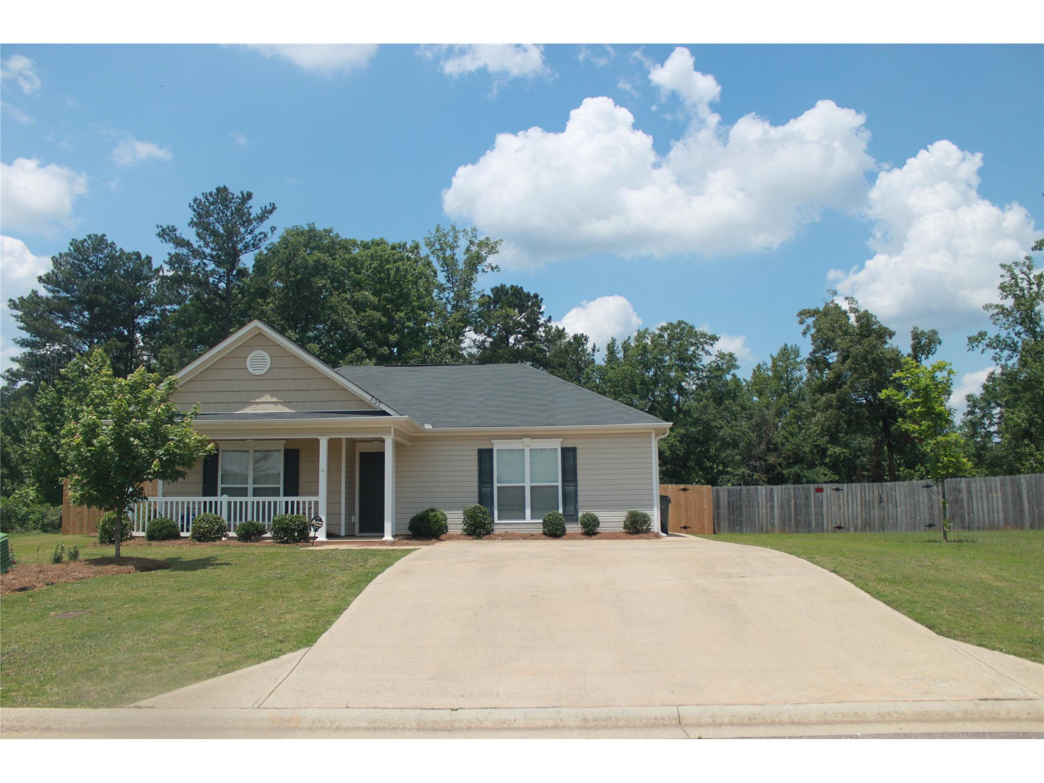 209 Baileys Way, Lagrange, GA 30240 photo 1