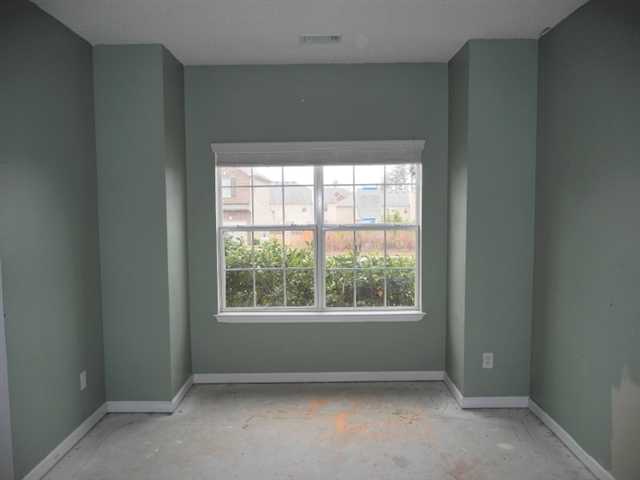 640 Toronto Cir, Hampton, GA 30228 photo 4
