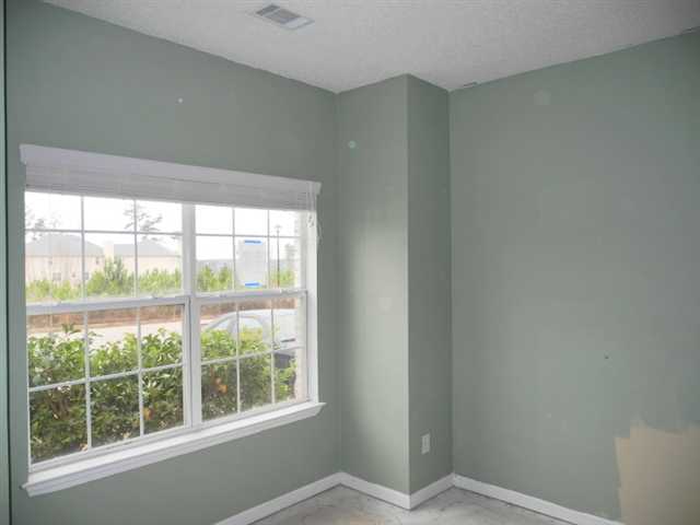 640 Toronto Cir, Hampton, GA 30228 photo 3