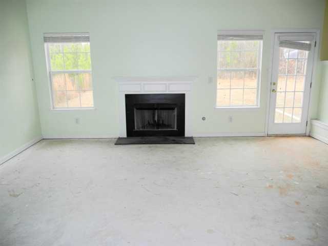 640 Toronto Cir, Hampton, GA 30228 photo 7