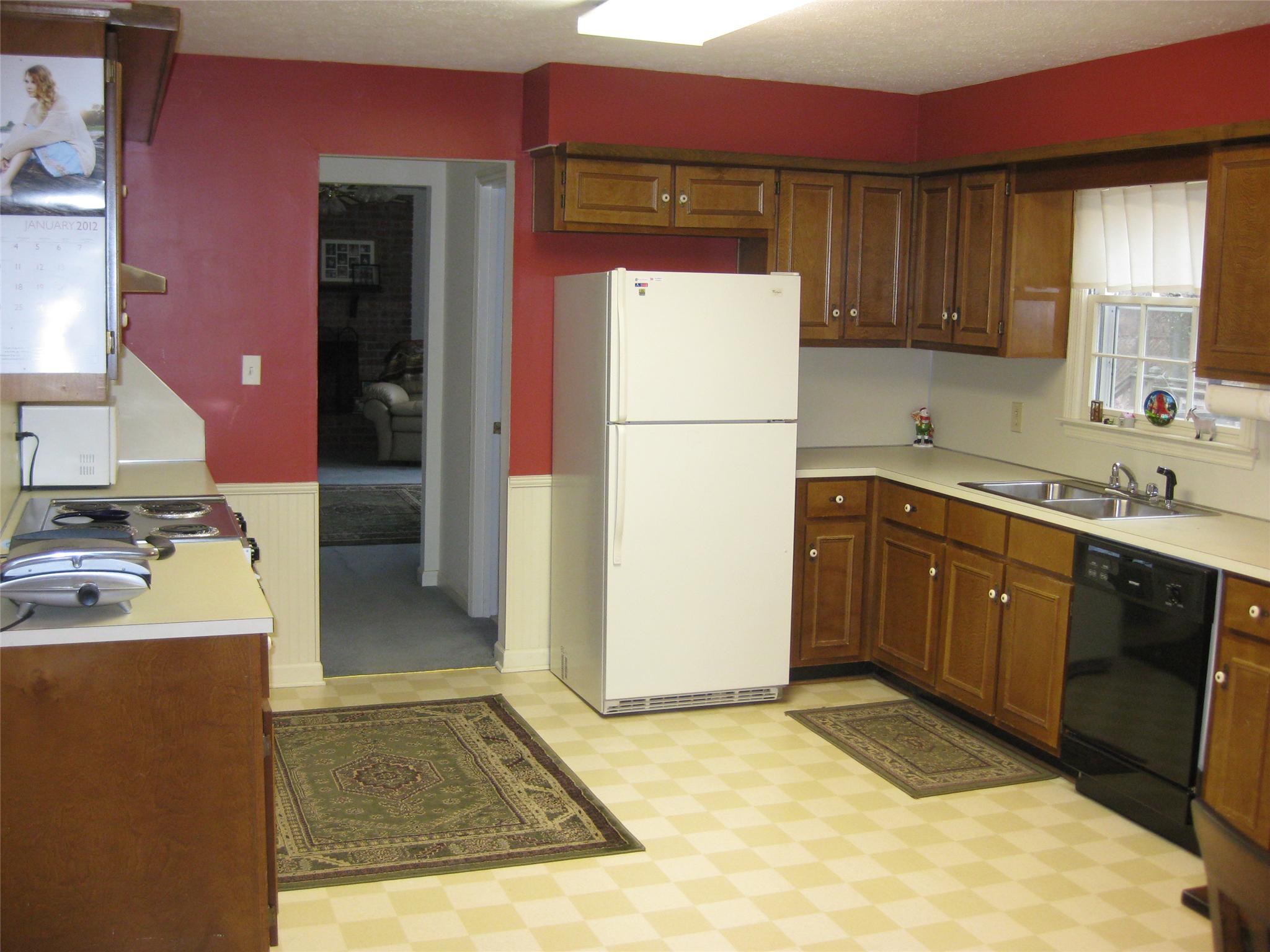 103 Highland Pointe Dr, Lagrange, GA 30240 photo 2