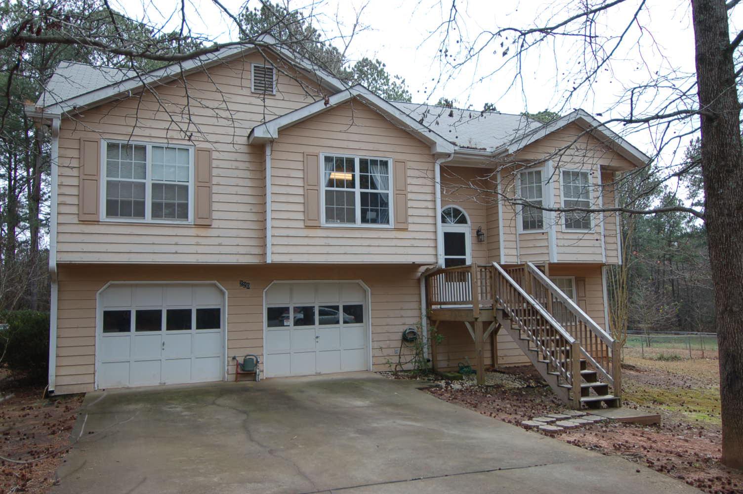 220 Deer Run Dr, Winder, GA 30680 photo 1