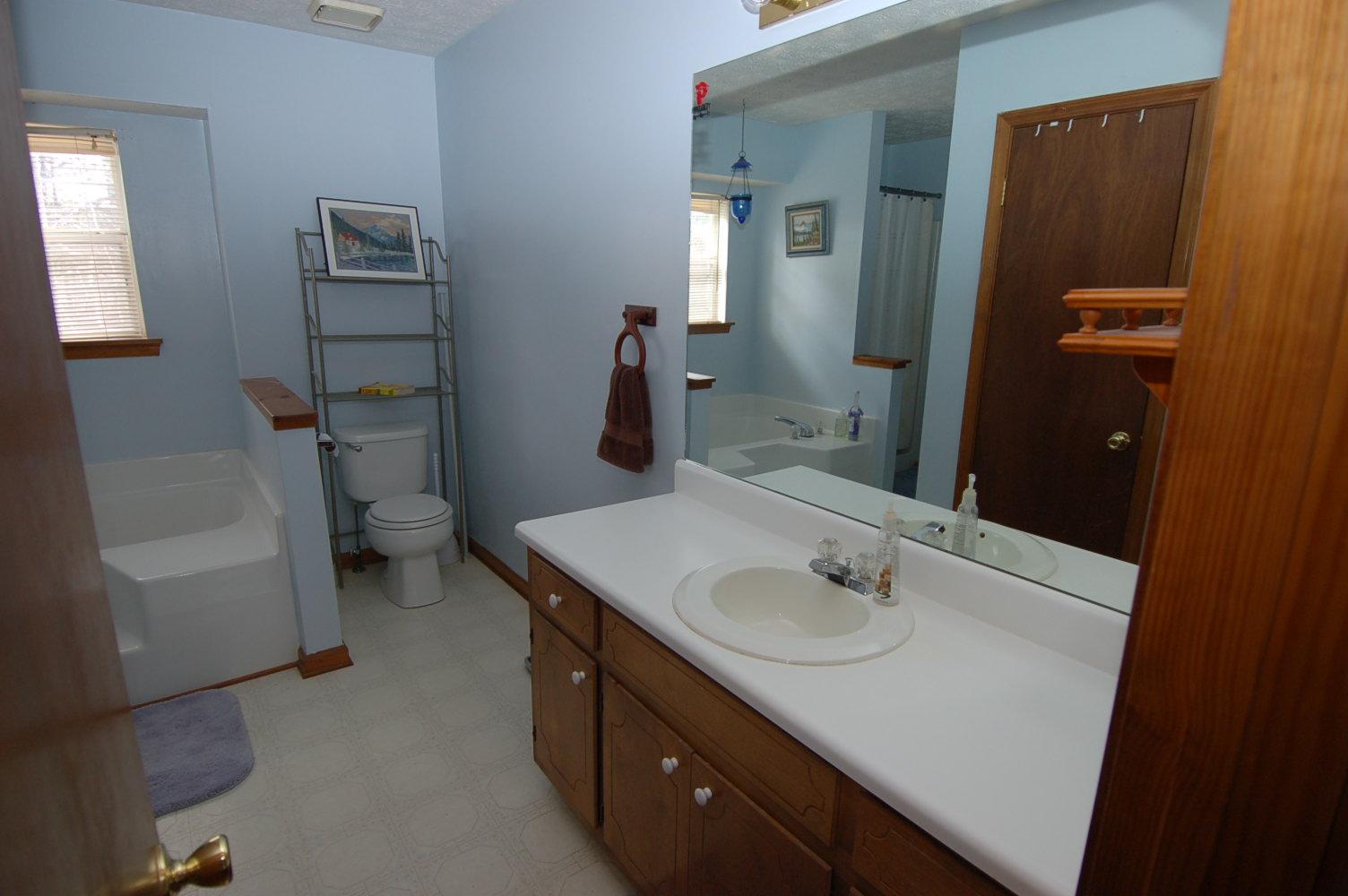 220 Deer Run Dr, Winder, GA 30680 photo 13
