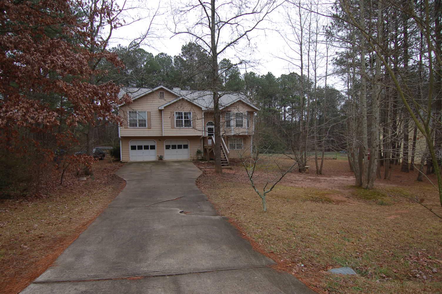 220 Deer Run Dr, Winder, GA 30680 photo 2