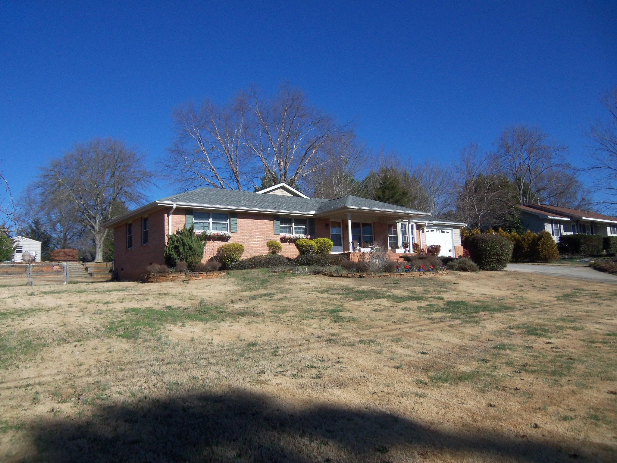 1431 Rock Creek Rd, Toccoa, GA 30577 photo 2