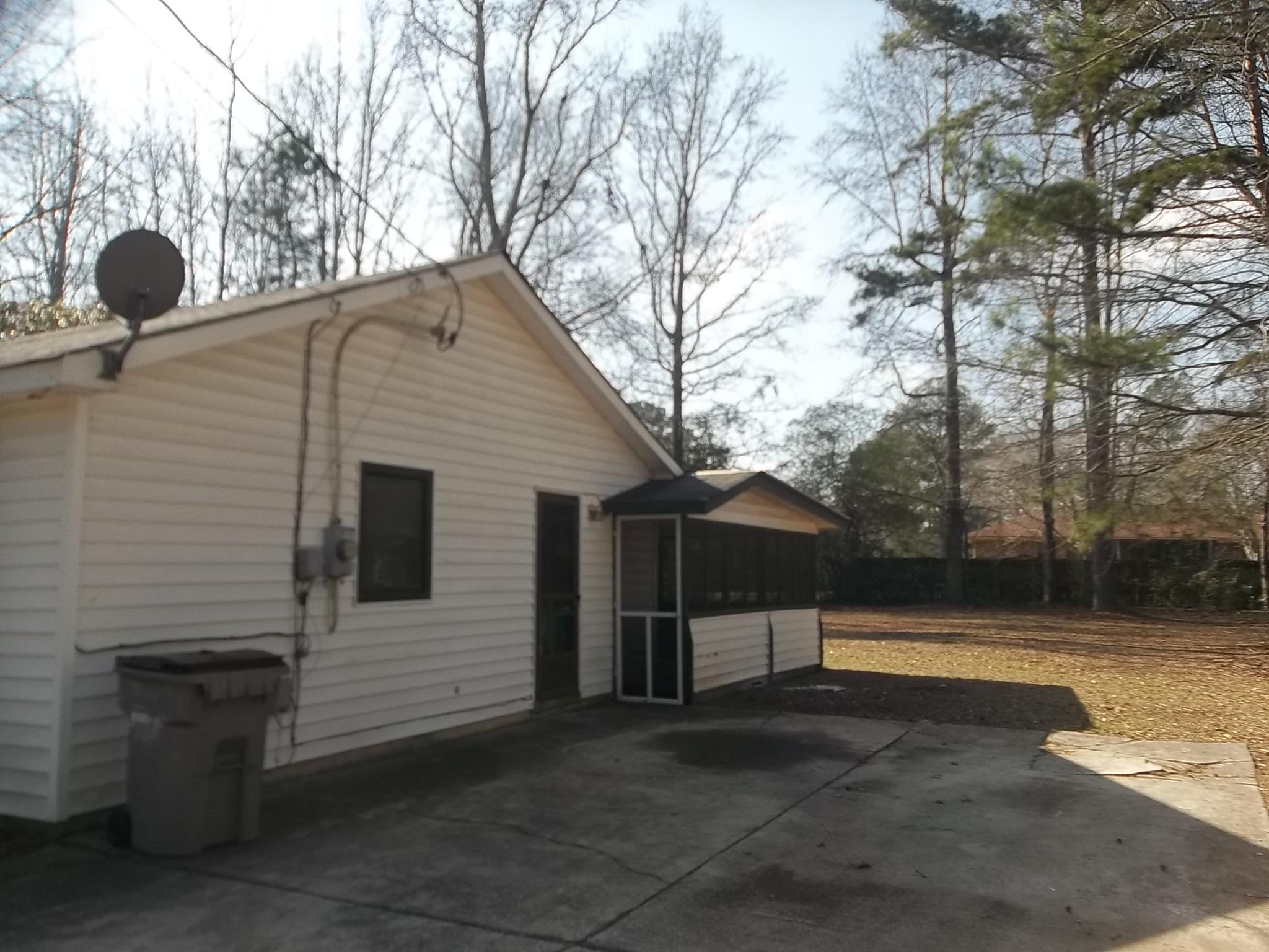 108 Willowcreek Rd, Lagrange, GA 30241 photo 2