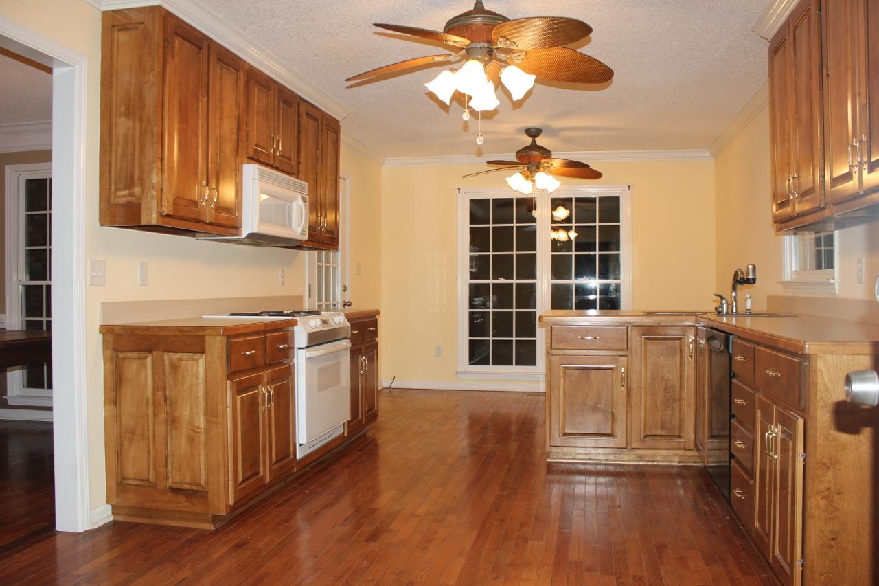 145 Kristin Ct, Colbert, GA 30628 photo 4