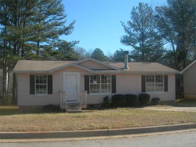 2910 Fields Dr, Lithonia, GA 30058 photo 1