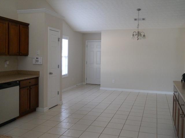 212 Macy Dr, Monroe, GA 30655 photo 6