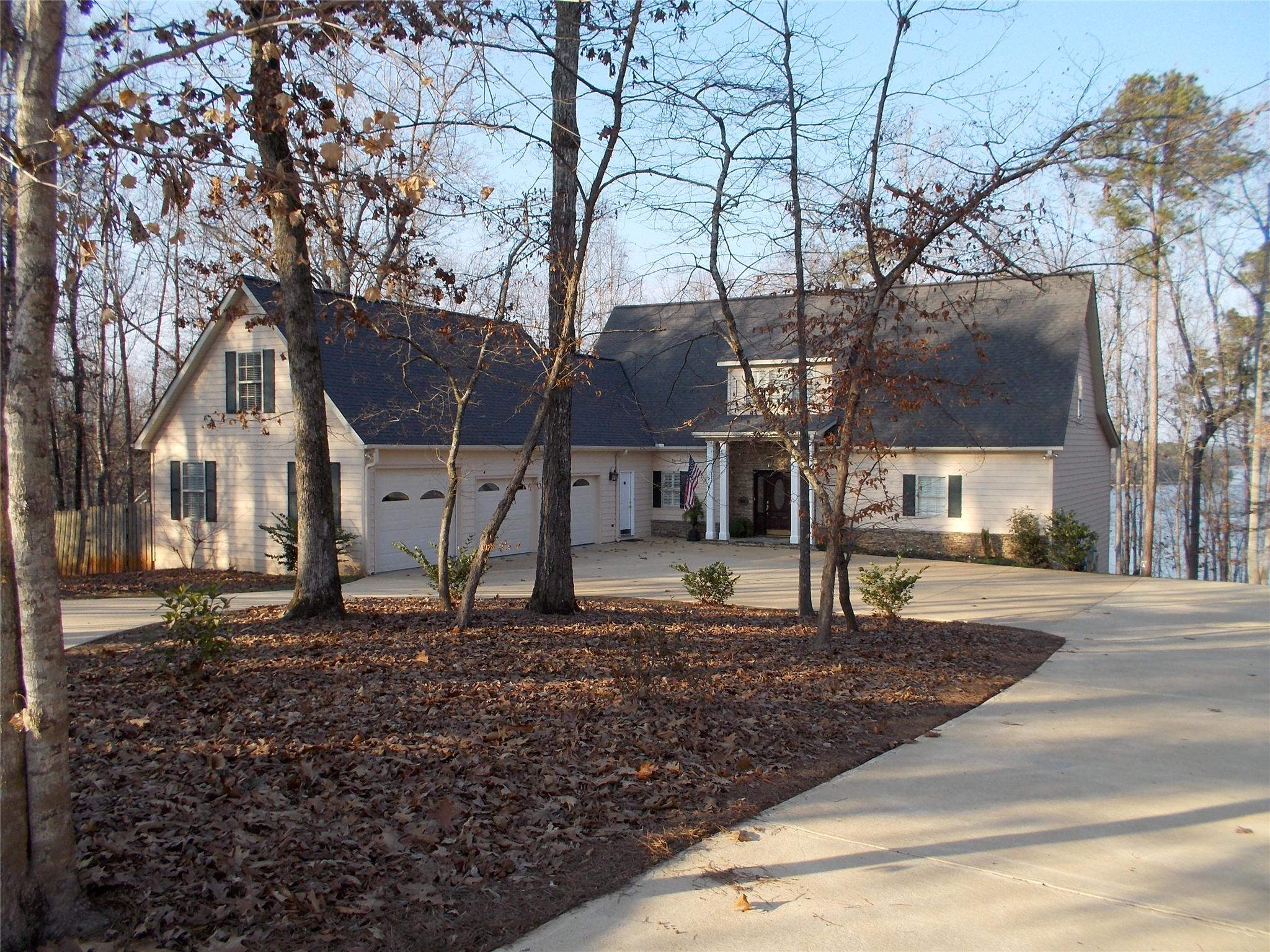 1050 Riverside Dr, Lagrange, GA 30240 photo 1