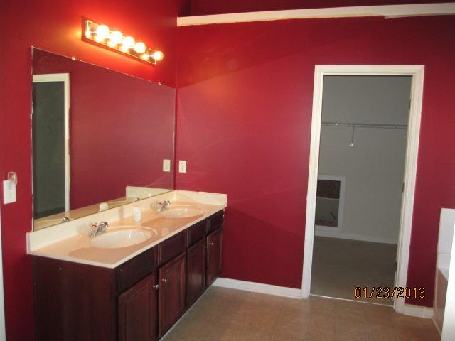 209 Kyndal Dr, Hampton, GA 30228 photo 9