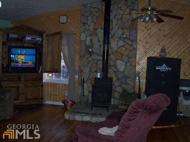 689 Aderhold Rd, Carnesville, GA 30521 photo 3