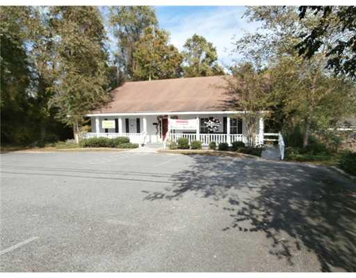 701 S Laurel St, Springfield, GA 31329 photo 3