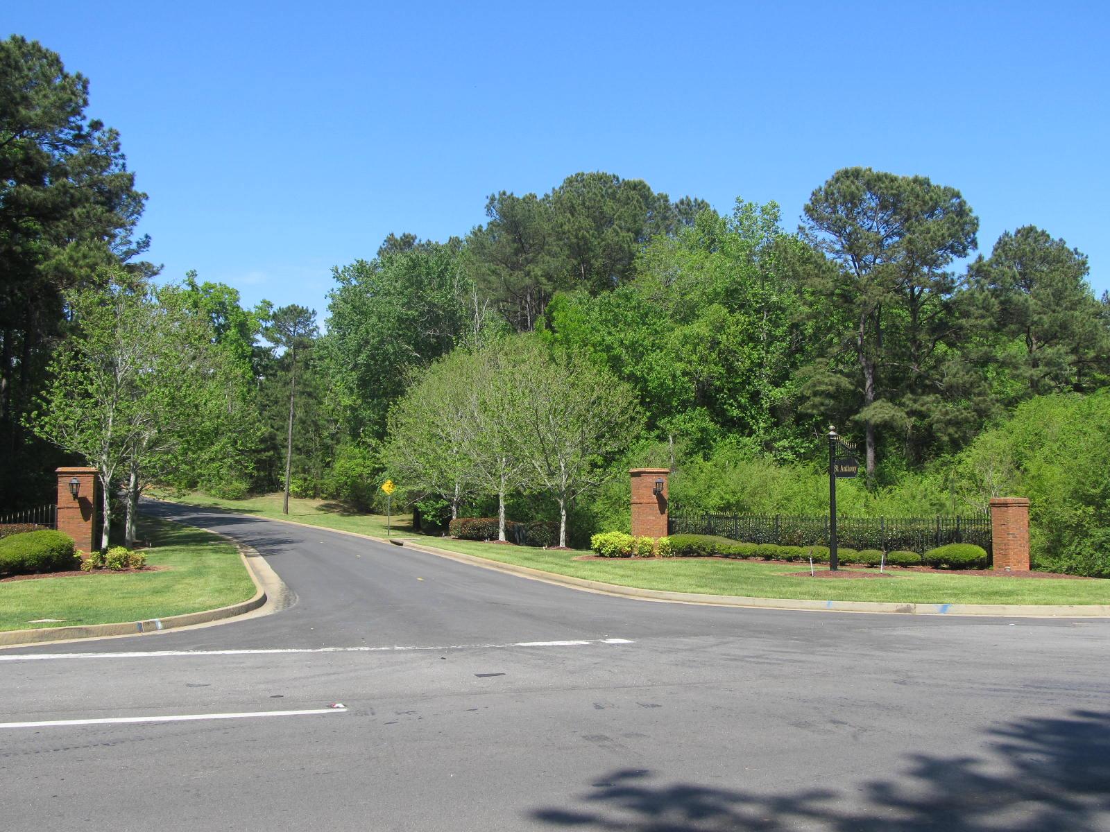 111 St Anthony Dr, Lagrange, GA 30240 photo 1