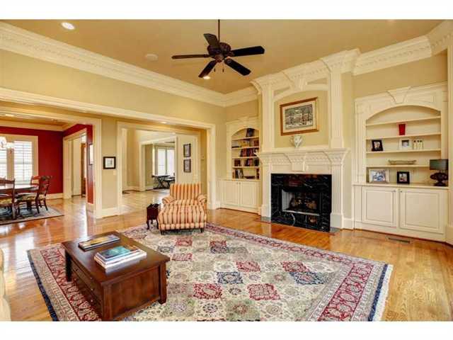 8795 Colonial Pl, Duluth, GA 30097 photo 3