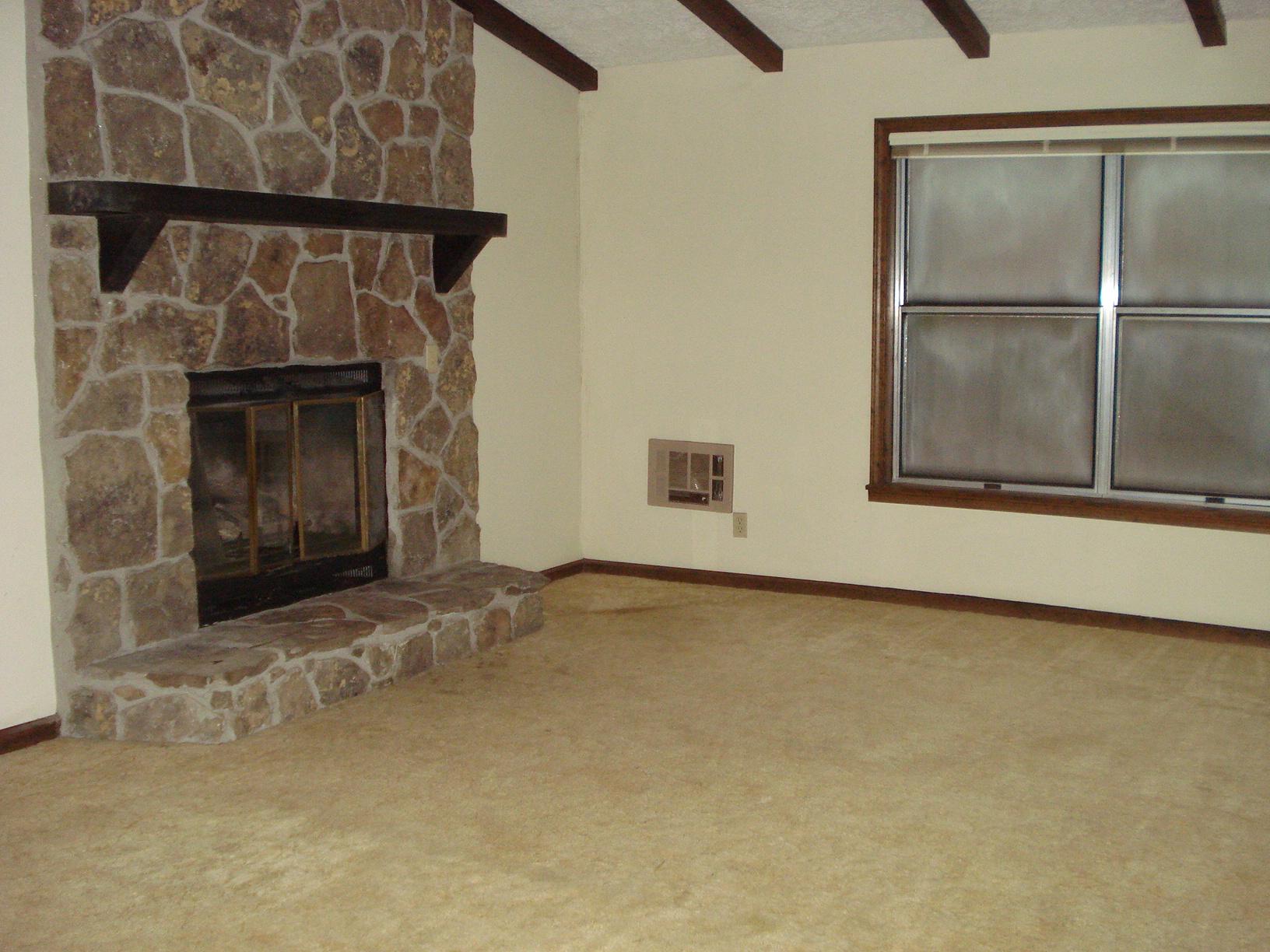 49 Loop Way, Rabun Gap, GA 30568 photo 2