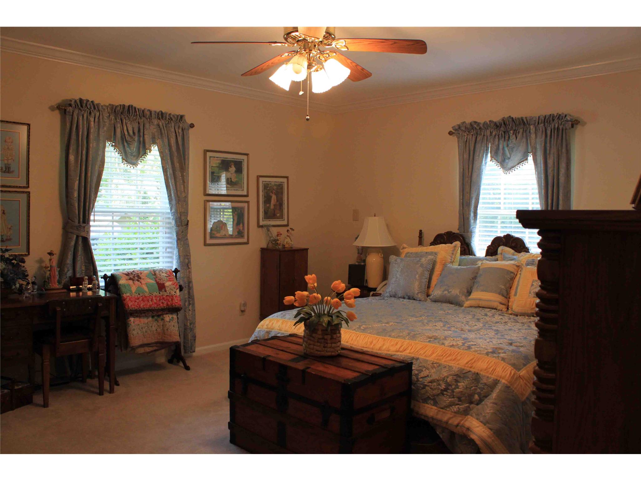 720 Holmes St, Barnesville, GA 30204 photo 11