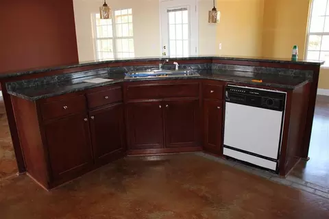 57 Thomas Rd, Claxton, GA 30417 photo 3