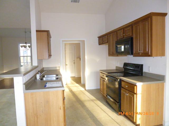 100 Philmont Ct, Lagrange, GA 30240 photo 3