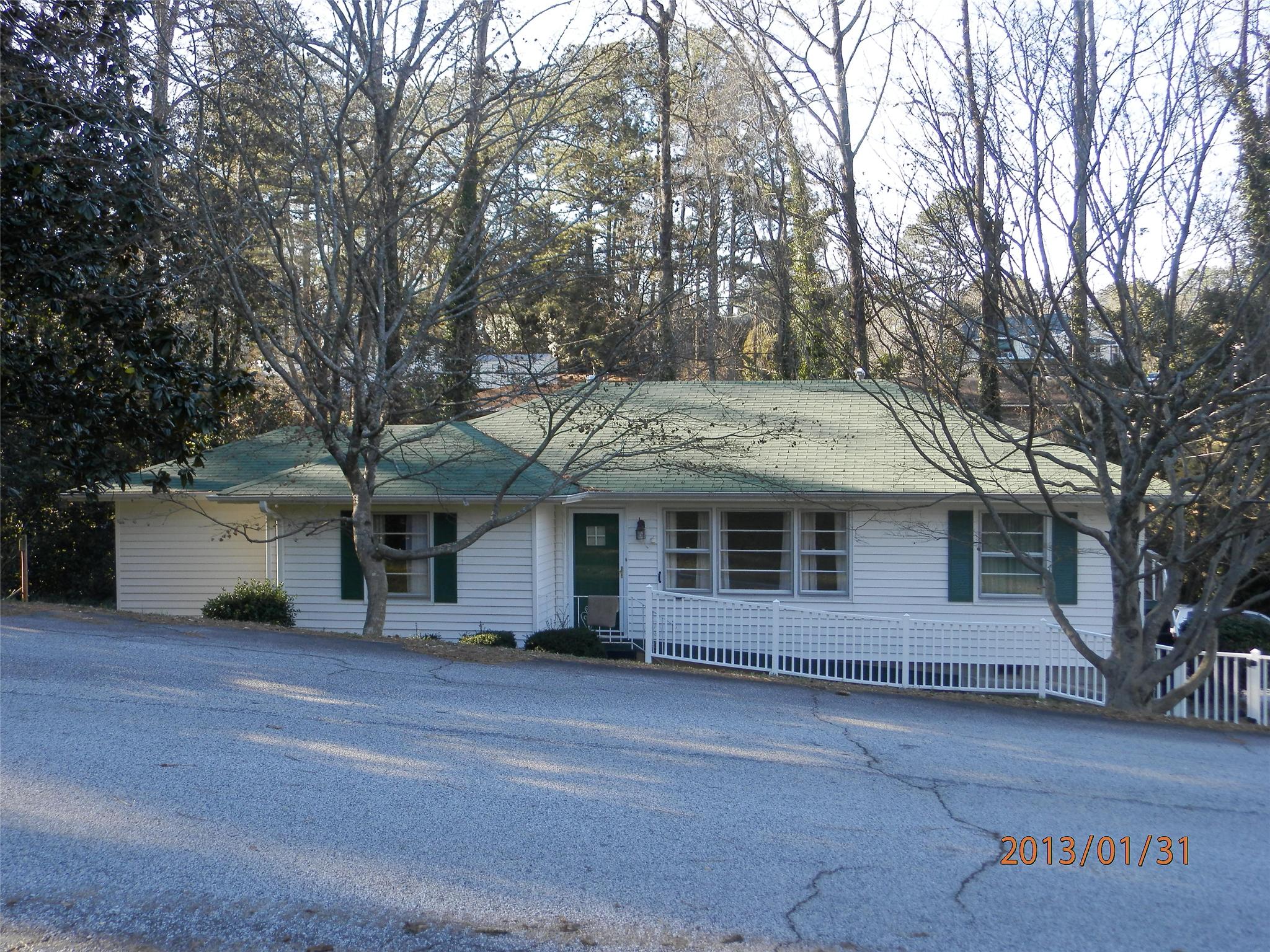 130 Cherokee Blvd, Toccoa, GA 30577 photo 1