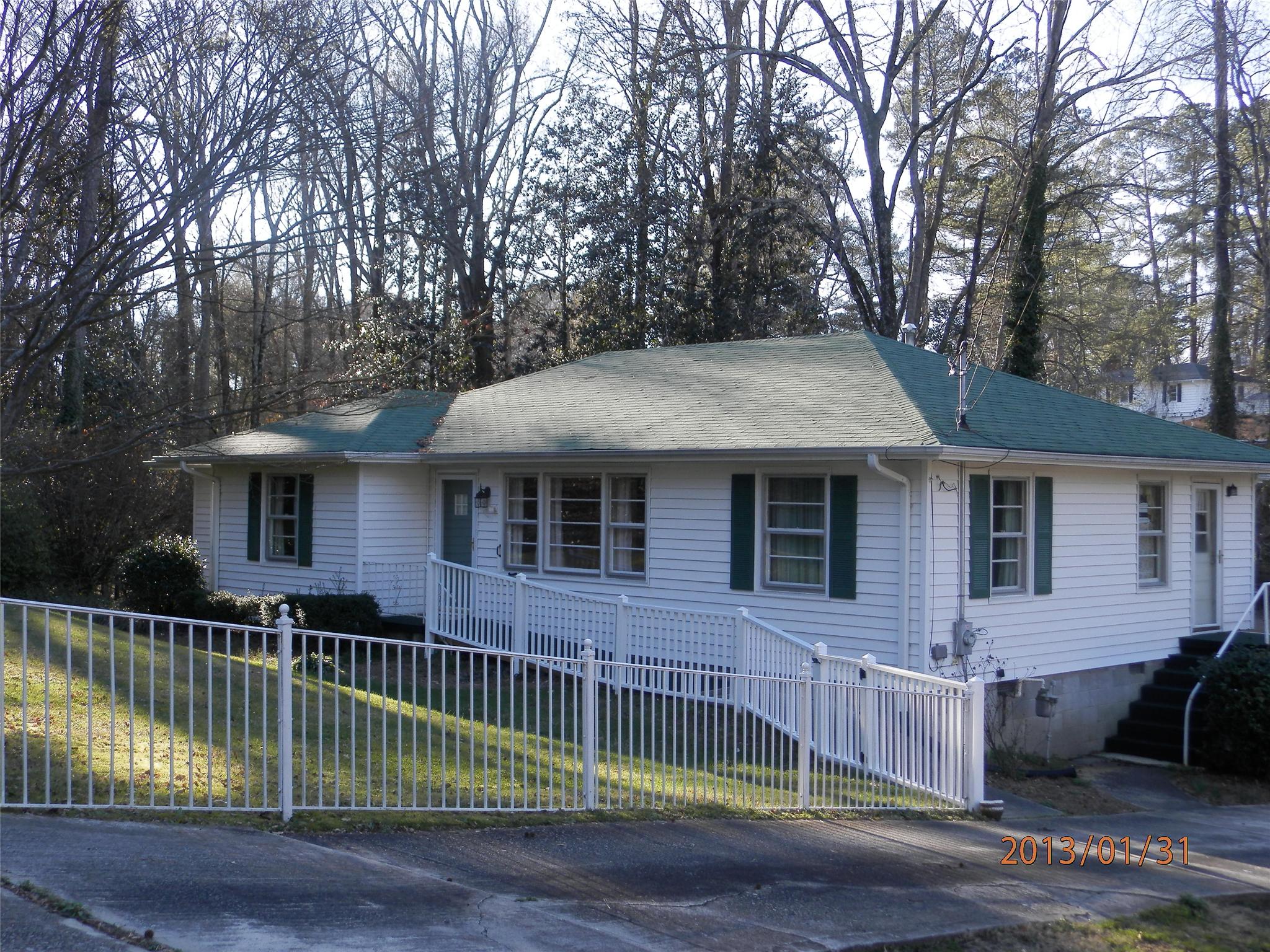 130 Cherokee Blvd, Toccoa, GA 30577 photo 2