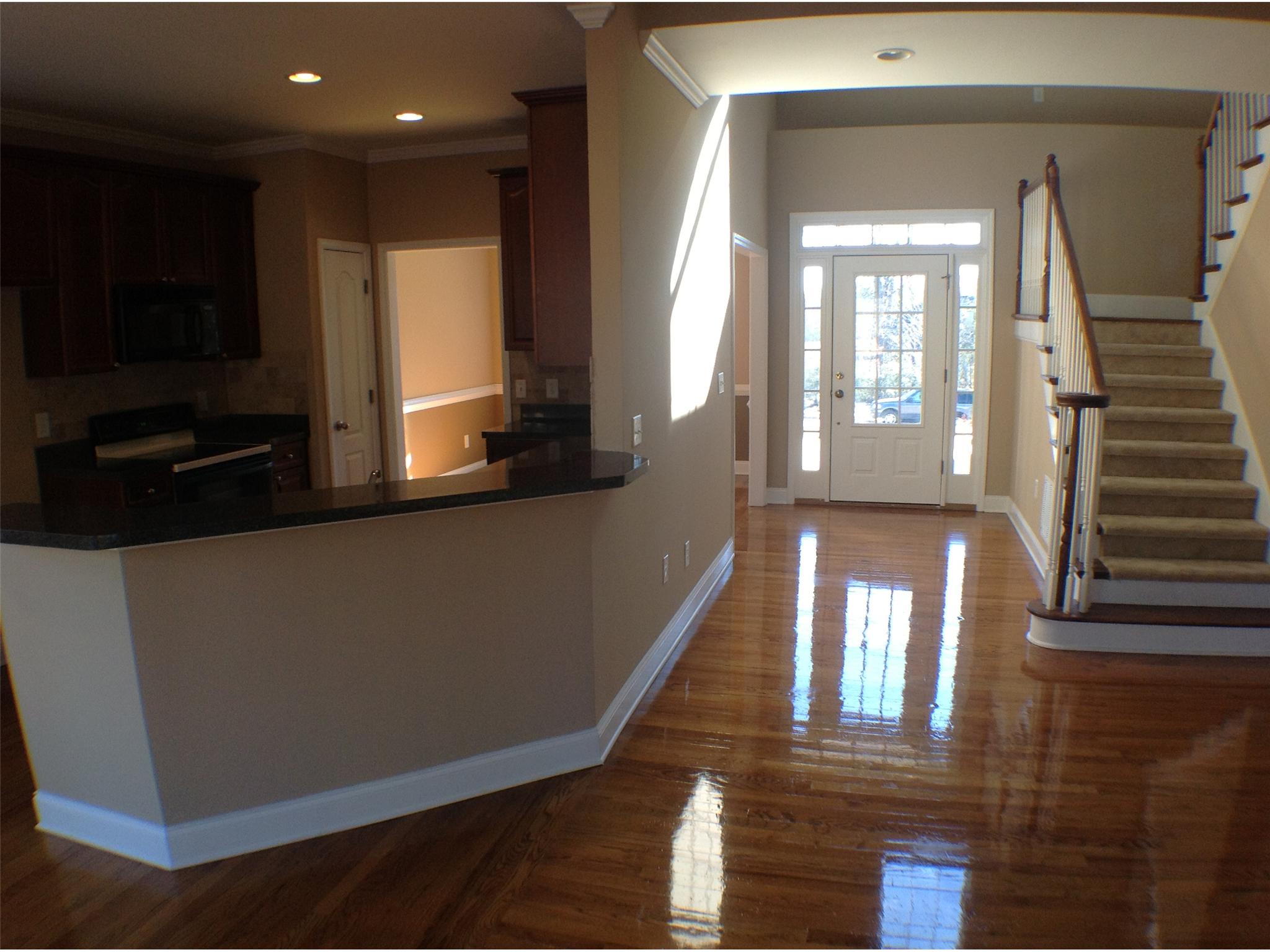 46 Glencrest Dr, Commerce, GA 30529 photo 4