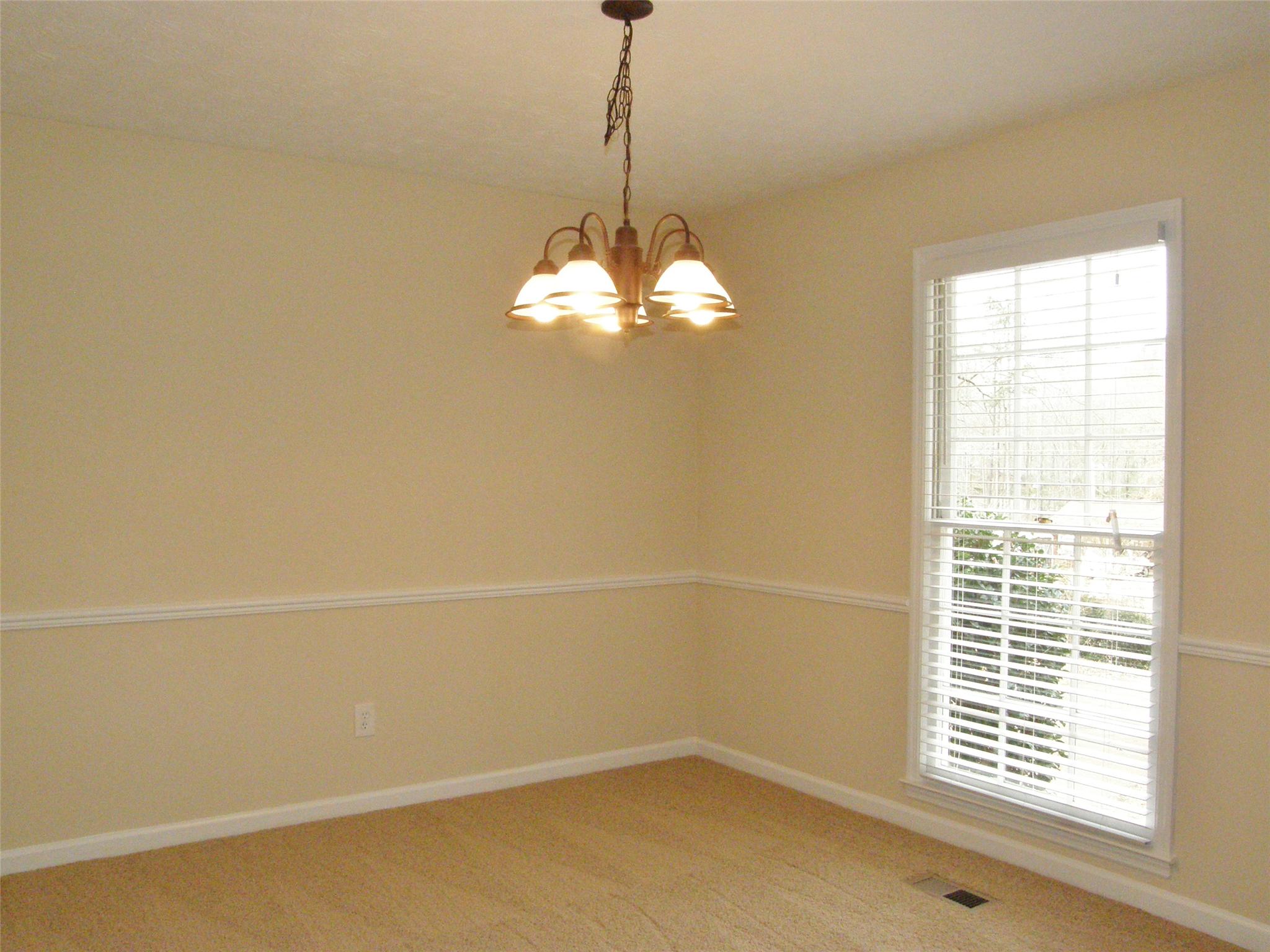 220 Cumberland Dr, Lagrange, GA 30240 photo 5