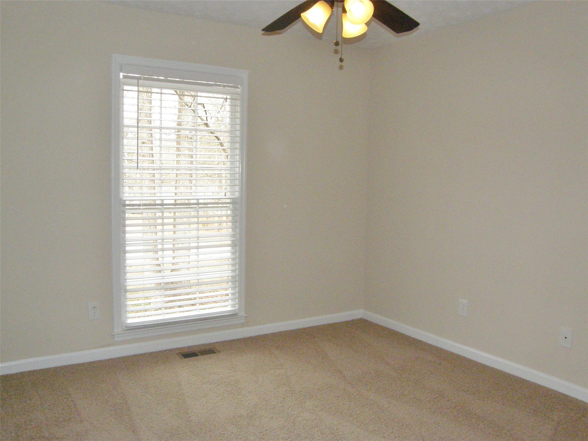 220 Cumberland Dr, Lagrange, GA 30240 photo 13