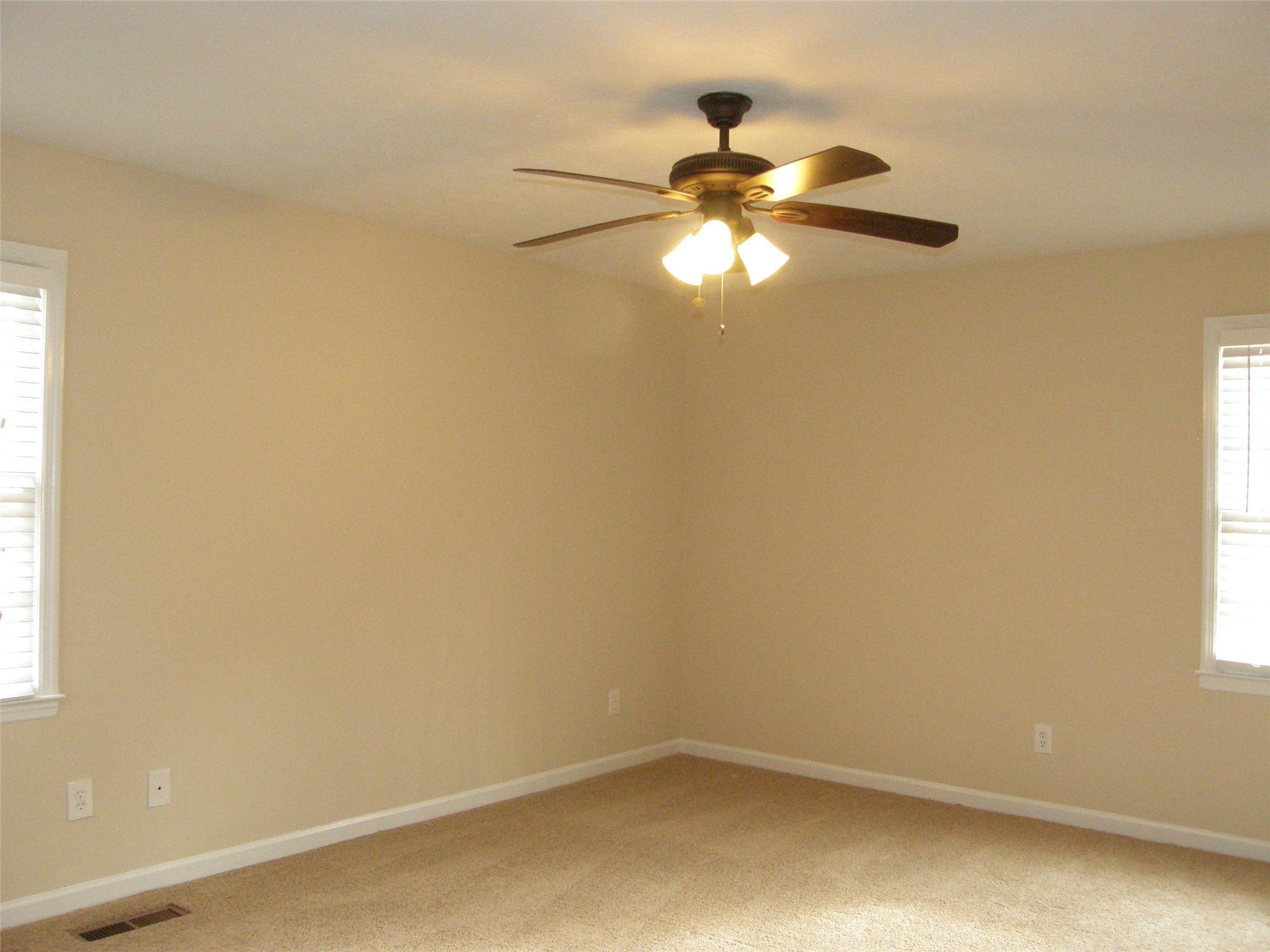 220 Cumberland Dr, Lagrange, GA 30240 photo 8