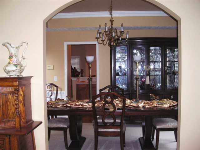 10153 N Links Dr, Covington, GA 30014 photo 9