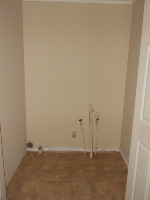248 E 5th Ave, Winder, GA 30680 photo 3