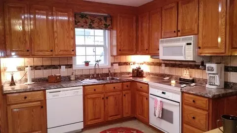 102 Jester Ct, Williamston, SC 29697 photo 8