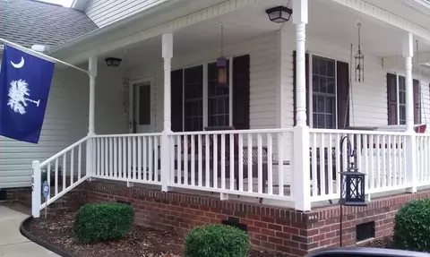 102 Jester Ct, Williamston, SC 29697 photo 2