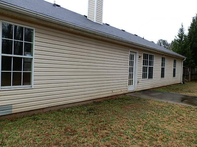 613 Windsor Dr, Monroe, GA 30656 photo 9