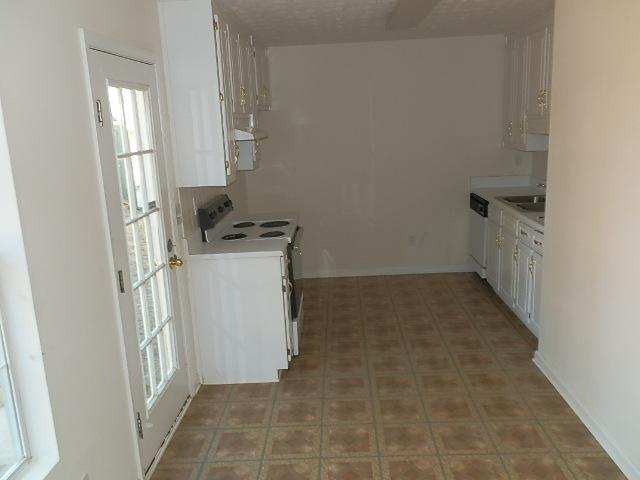 613 Windsor Dr, Monroe, GA 30656 photo 2