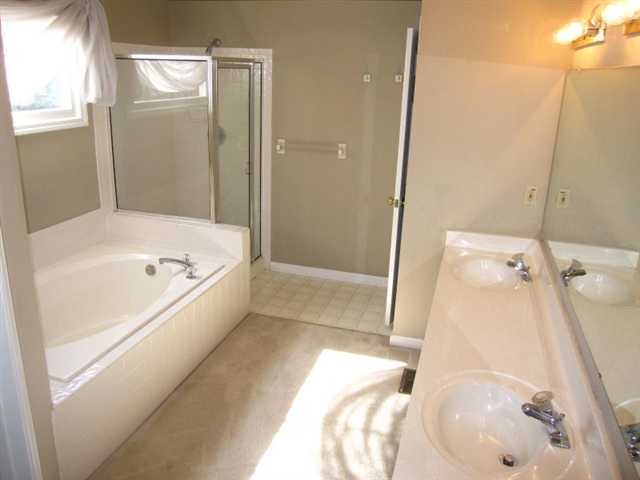 3090 Abbotts Pointe Dr, Duluth, GA 30097 photo 17