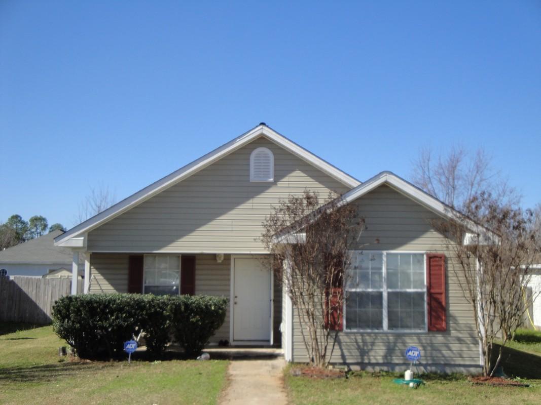 411 Johnson Rd, Warner Robins, GA 31093 photo 2