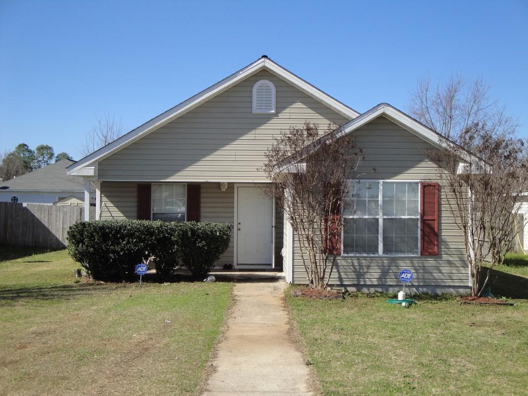 411 Johnson Rd, Warner Robins, GA 31093 photo 1