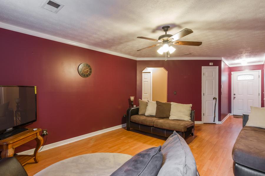 20 Valley Ct, Covington, GA 30016 photo 4