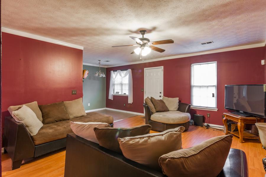 20 Valley Ct, Covington, GA 30016 photo 3